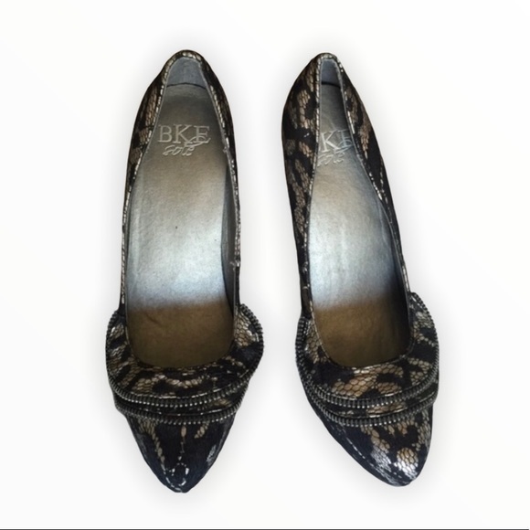 Bke Sole Black Lace Zipper Pumps Size 8 1/2 - Picture 1 of 8